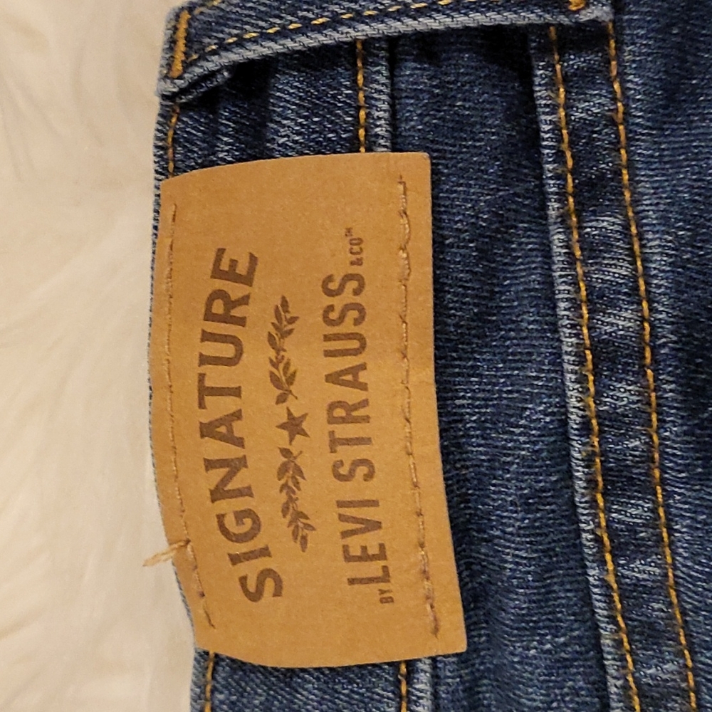 Signature by Levi Straus girls size 8 skinny jeans - Picture 6 of 9